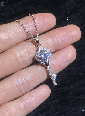 纯银莫桑钻爱心钥匙吊坠项链