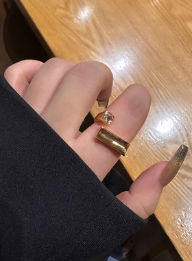 新款简约风环形开交叉口戒指轻奢高级感百搭小众指戒氛围感手饰女