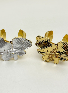 新款复古法式白色山茶花朵手镯夸张小众设计简约手环时尚百搭耳饰