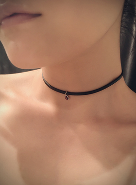 牛皮哥特风桃心纯银生日项链