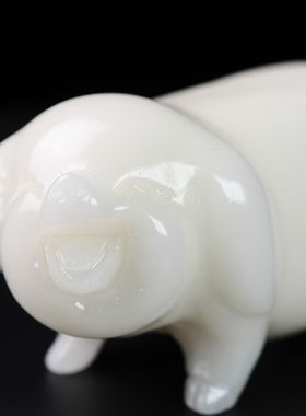 天然阿富汗白玉富贵猪摆件