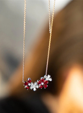 新品花朵项链女简约风小众气质百搭锁骨链小巧颈饰网红直播款