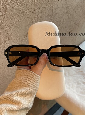 刘亦菲同款潮流高级感墨镜女士黑色小方框显瘦防紫外线太阳眼镜男