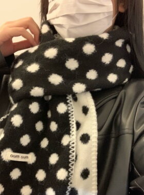 黑色双面波点软糯毛绒针织围巾女