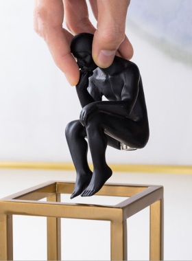 现代简约金属四方框样板间摆件