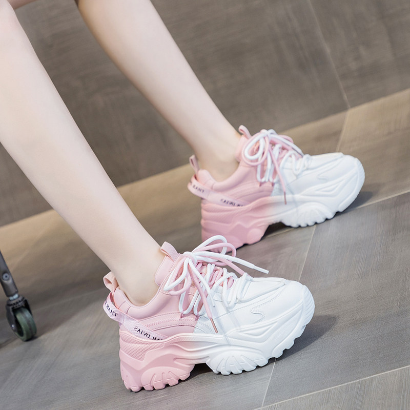 明星同款小白鞋女2024春季新款显脚小6cm休闲白色老爹鞋