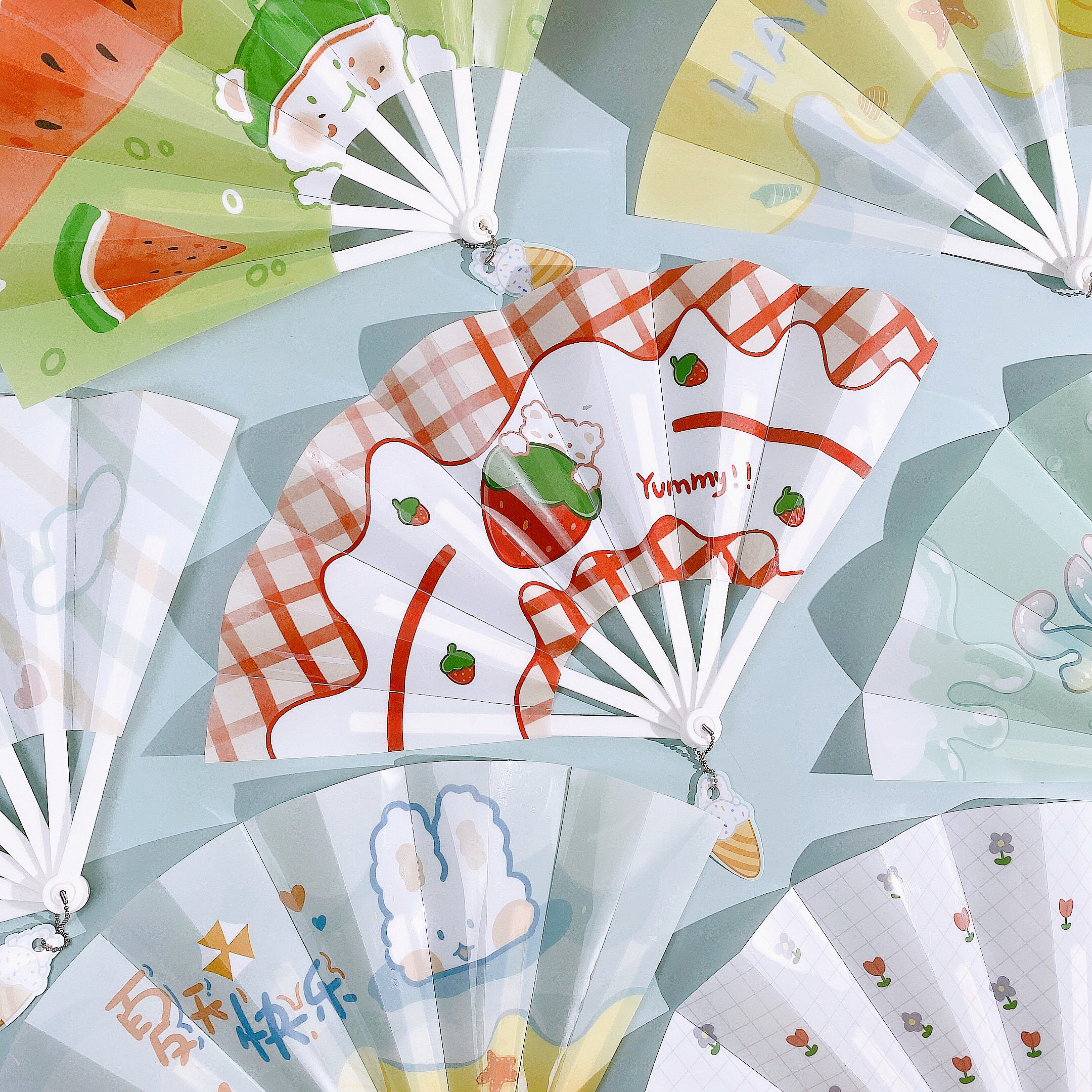 卡通塑料折扇夏季可爱学生便携迷你小扇子儿童随身手摇扇pp扇夏天