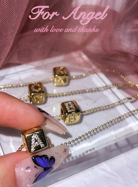 字母项链微镶锆石铜镀金