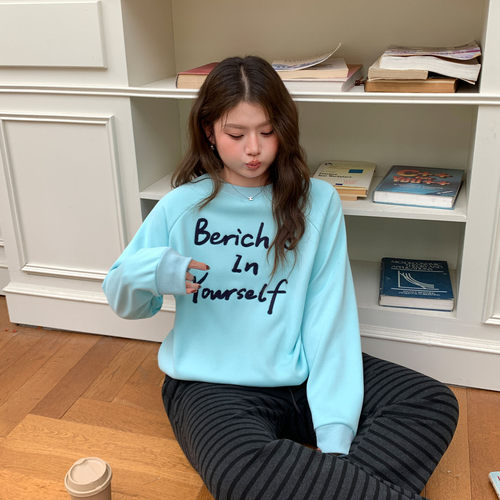 YUZI加厚圆领卫衣湖蓝色落肩袖显白减龄宽松复古百搭春季大码女装 - 图1