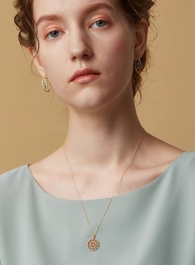 纯银锆石女镂空雕花项链