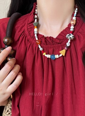 彩色多巴胺串珠短款项链2025新款甜美锁骨链复古仿天然石颈链配饰