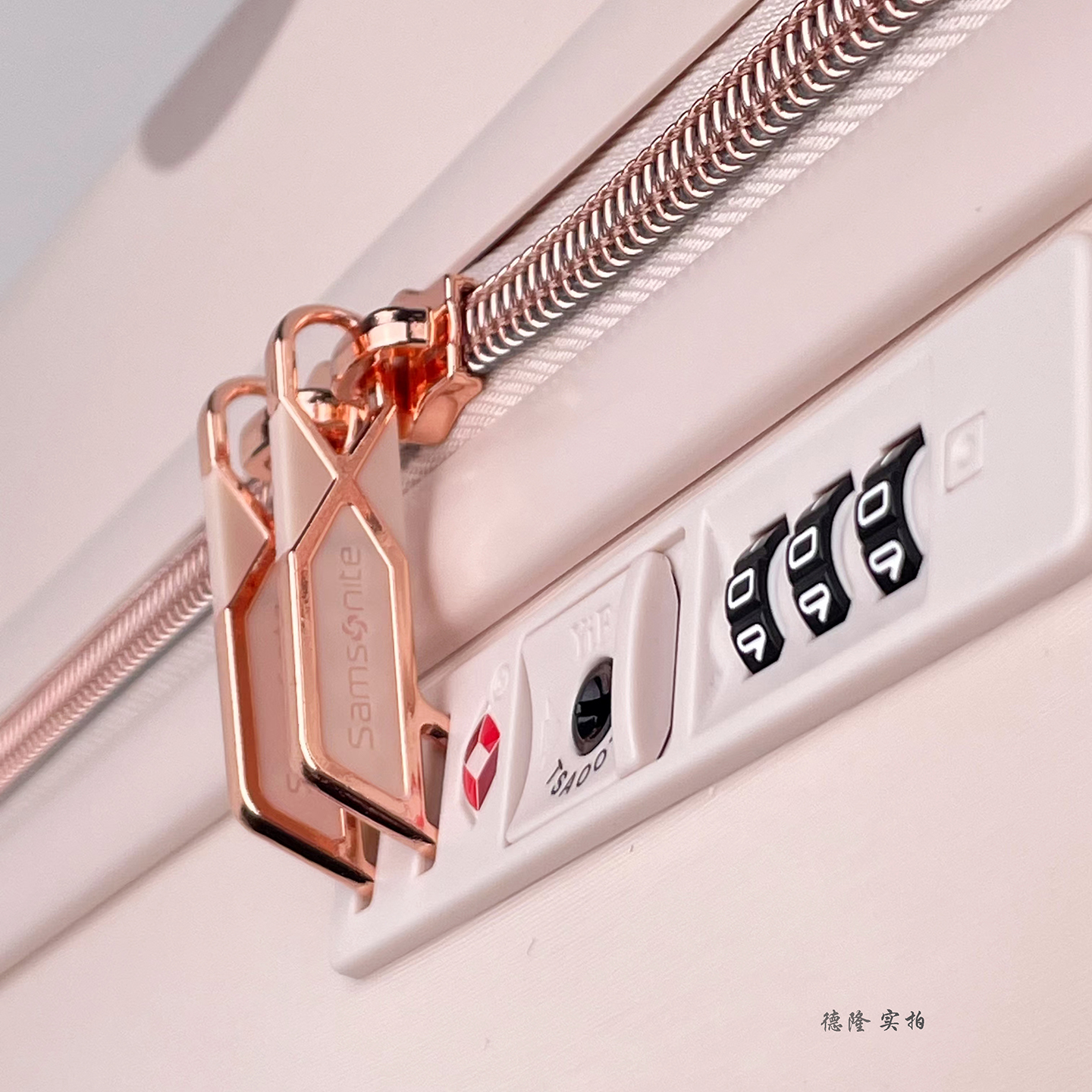 Samsonite/新秀丽拉杆箱男女时尚轻便米奇迪士尼卡通20寸登机箱 - 图2