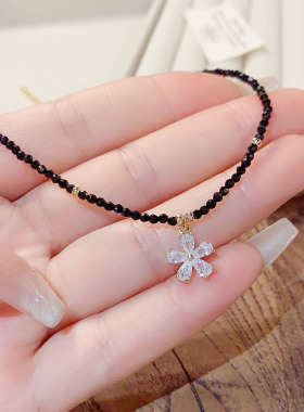 小众锆石花多复古黑水晶项链