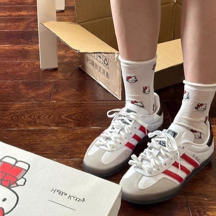 香港官方hellokitty联名德训鞋女款2025爆款百搭休闲厚底透气板鞋,淘宝优惠券,粉丝福利购,淘宝优惠卷