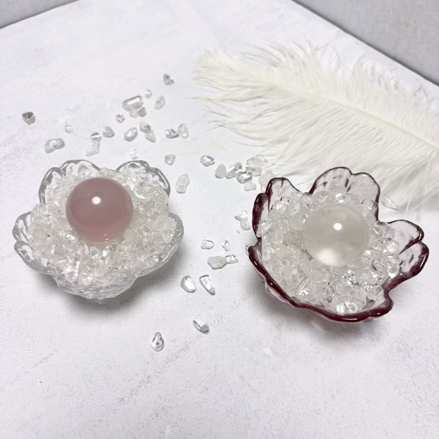 Natural crystal demagnetization bowl glass bowl cherry blossom bowl white powder purification demagnetization container home decoration storage ball base