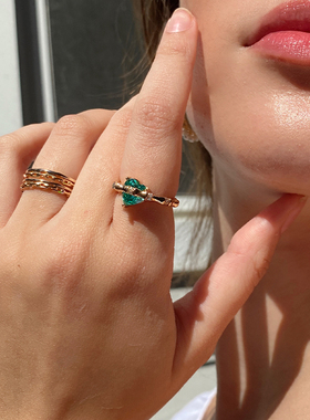 帕拉伊巴蓝绿色爱心戒指复古高级