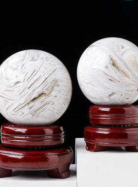 天然白色疯狂玛瑙水晶球水晶原石打磨玛瑙晶洞水晶球家居装饰