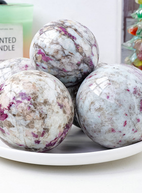 天然梅花碧玺水晶球 水晶原石打磨圆球家居办公玄关装饰摆件批发