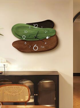 中古风餐厅挂钟装饰画绿色