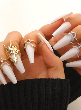 Minimally designed zircon inlaid niche detachable nail ring