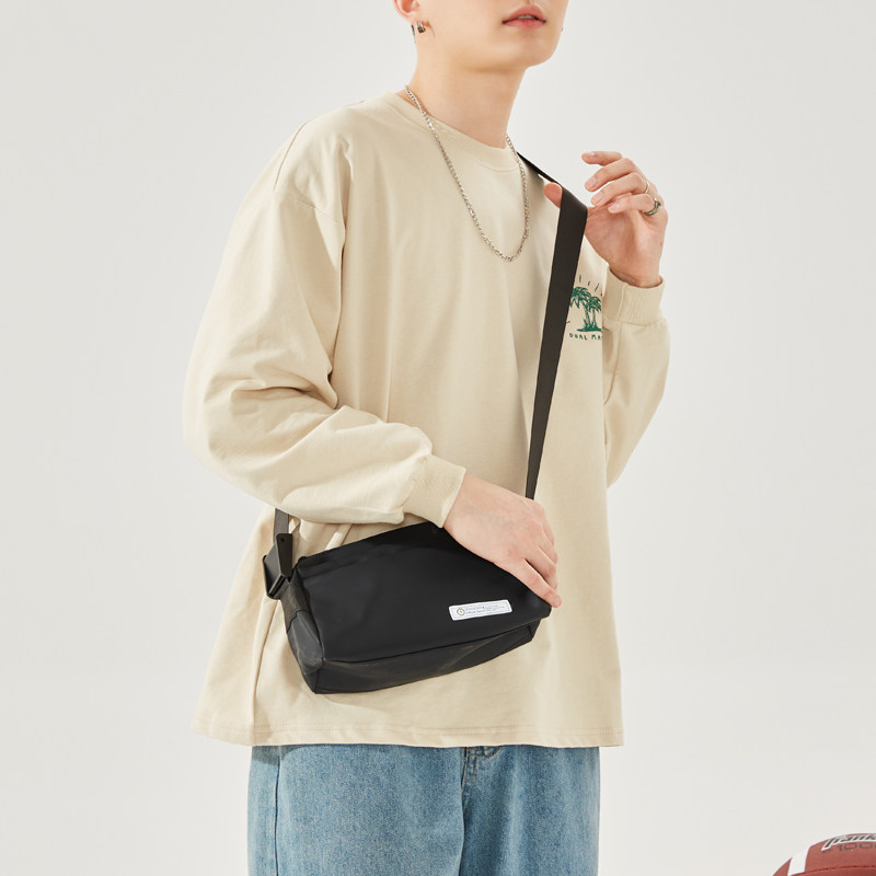 新品特惠唐狮2022新款男士斜挎包 唐狮男士包袋