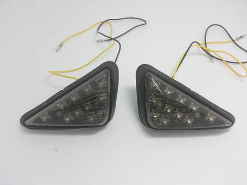 摩托車LED三角形轉向燈改裝配件 跑車轉彎燈指示燈 高亮前側燈 - 图2
