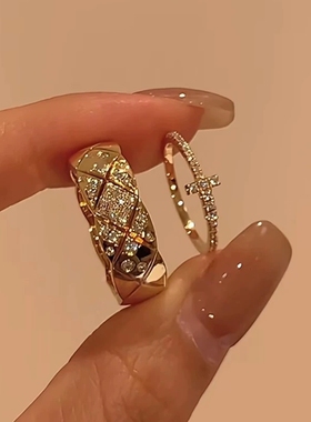 轻奢金色菱格纹戒指女开口可调节