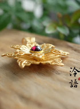 泠语匠造 精工925银鎏金花丝镶石榴石花朵项坠