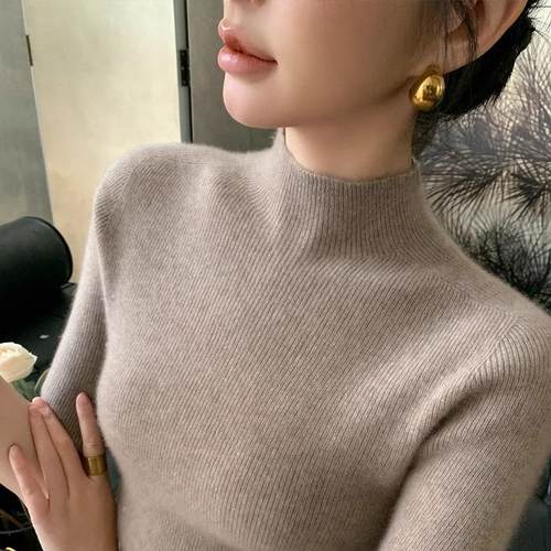 新款针织羊绒衫女半高领打底衫秋冬新款内搭修身显瘦黑色毛衣高级 - 图1