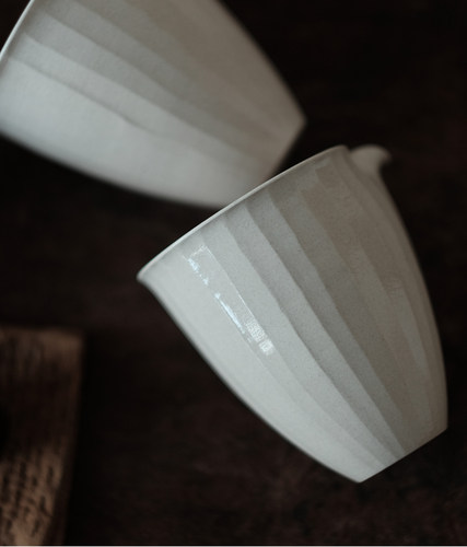 不亦室 一延手作 公道杯茶海匀杯 全手工拉坯刻刀肌理 出断水佳 - 图2