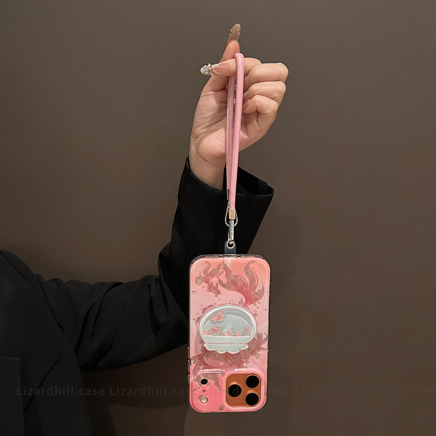 lizardhill 新年百福锦鲤鱼适用苹果17promax手机壳新款16pro男iphone15带支架14pro粉色少女心13挂绳超好看,淘宝优惠券,粉丝福利购,淘宝优惠卷