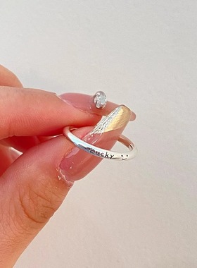 小张的故事925银好运字母戒指女轻奢ins冷淡风食指戒气质通勤指环