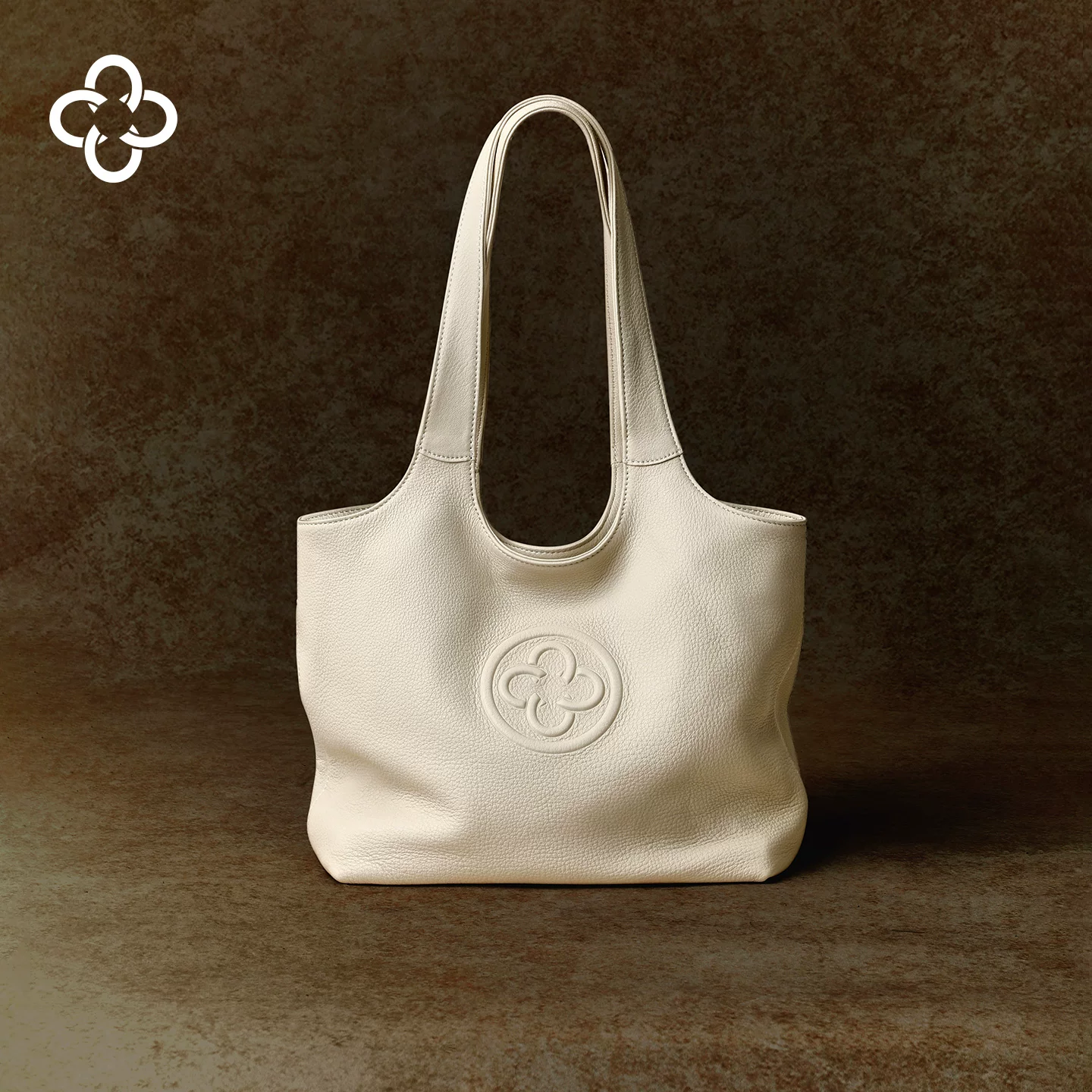 White one-shoulder bag, Italy