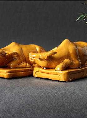 陶瓷卧牛摆件十二生肖唐三彩