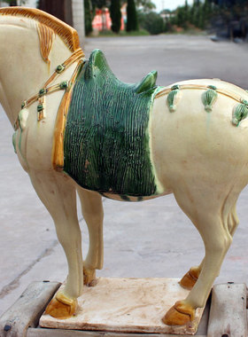 洛阳唐三彩大马高超陶瓷工艺品