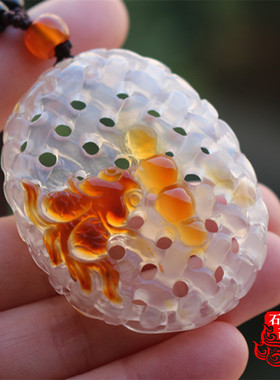 天然冰种俏色小金鱼年年有余吊坠