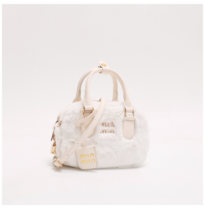 手提毛绒绒包包女枕头包2025新款秋冬高级感毛毛包时尚斜挎小包包