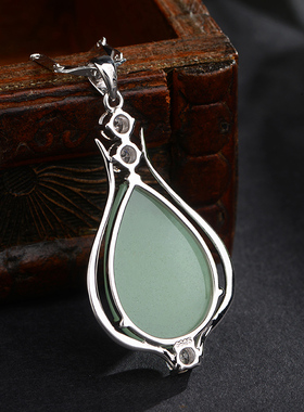 红玛瑙绿东陵纯银节日礼物玉吊坠