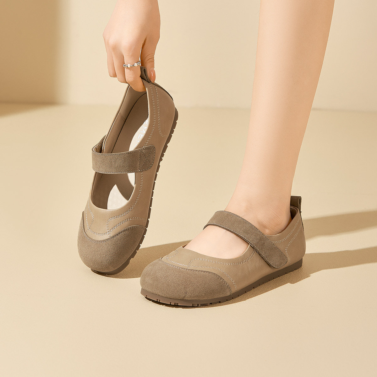 戈美其软底勃肯鞋女2025春季新款真皮拼色玛丽珍鞋平底女鞋博肯鞋,淘宝优惠券,粉丝福利购,淘宝优惠卷