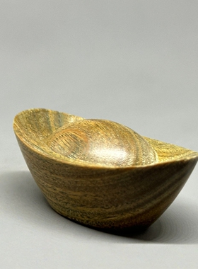 天然绿檀元宝文玩无漆无胶工艺品