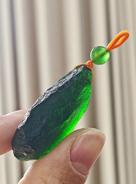 冰翠绿一物一图天然捷克玻璃陨石水滴原石DIY吊坠裸坠无配绳29克