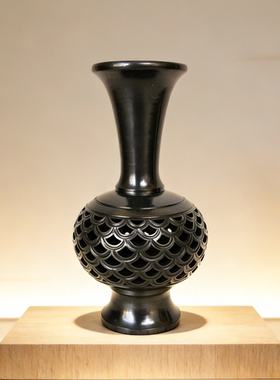 中式黑陶镂空小鱼鳞瓶摆件