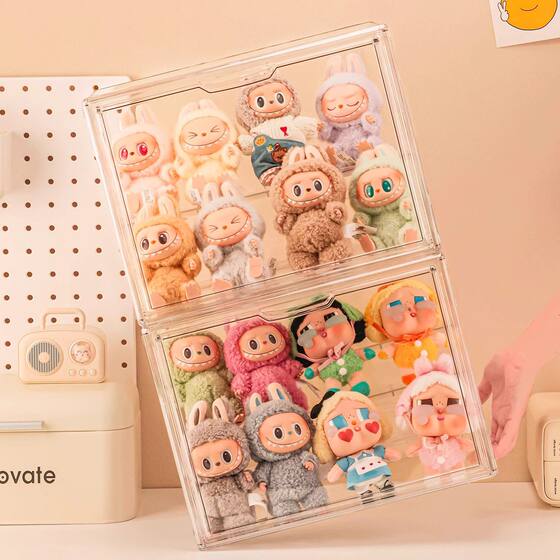 Transparent acrylic figurine storage box for small ornaments and dolls