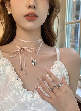 粉色黑色蝴蝶结脖子丝带爱心项链