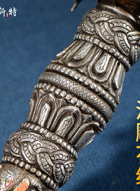 尼泊尔手工铁家居摆件带底座