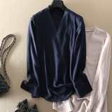 Элегантная шелковая рубашка, V-образный вырез