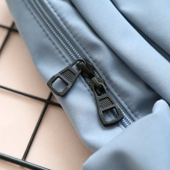 Backpacks, lightweight travel computer bags, school bags for men and women