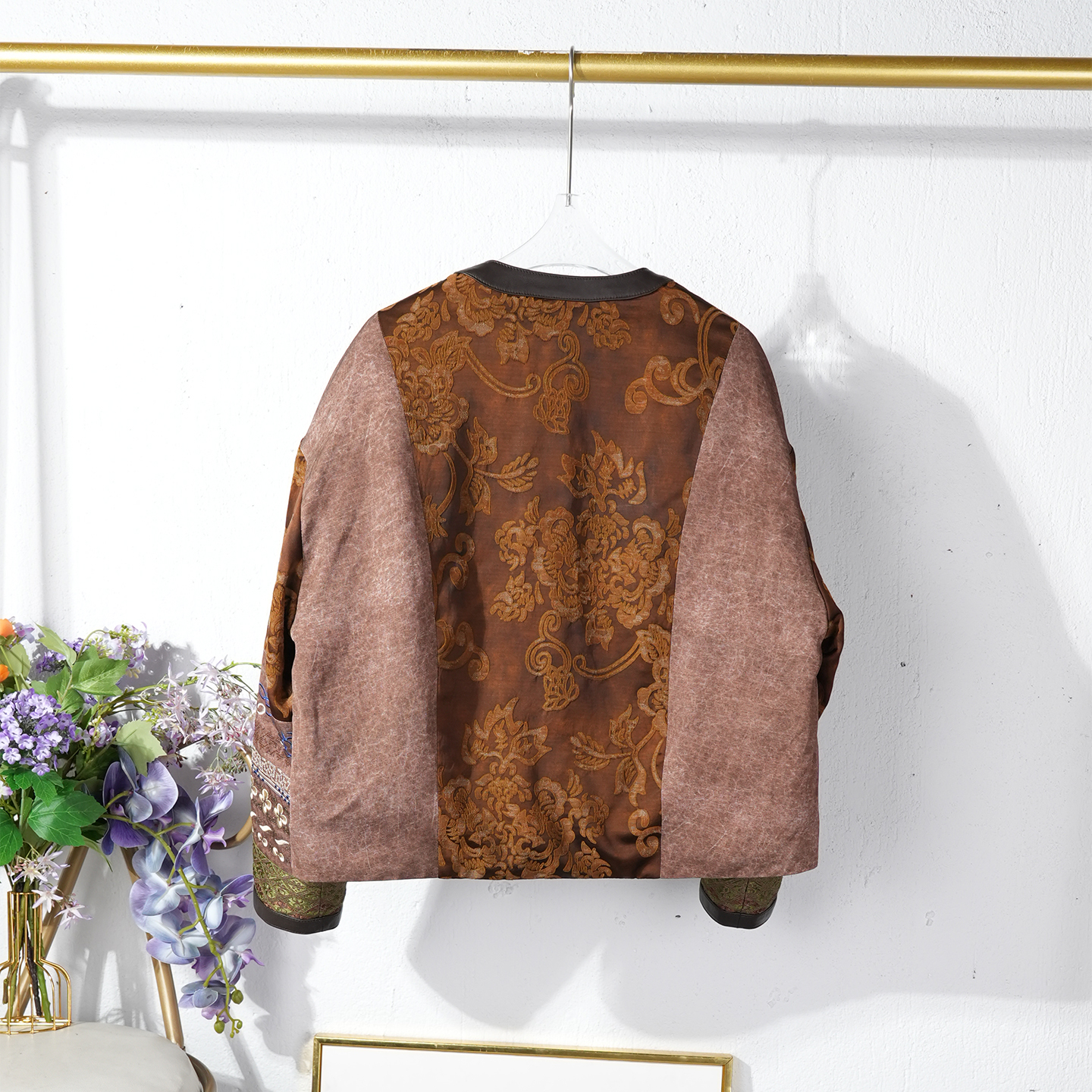 2025冬季新中式圆领皮毛一体羽绒服女士鹅绒短外套国风面包服夹克 - 图1