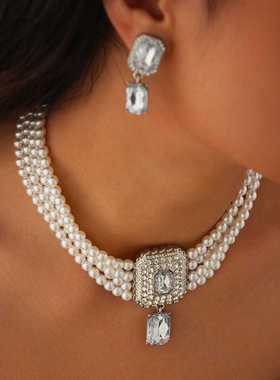 ins风百搭潮流彩色钻个性耳饰