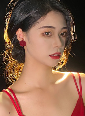 有点蓝|法式复古港风女植绒耳环